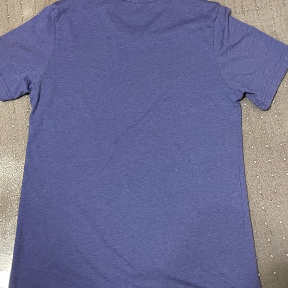 "Love" Sing Language T-Shirt - Picture 2 of 2